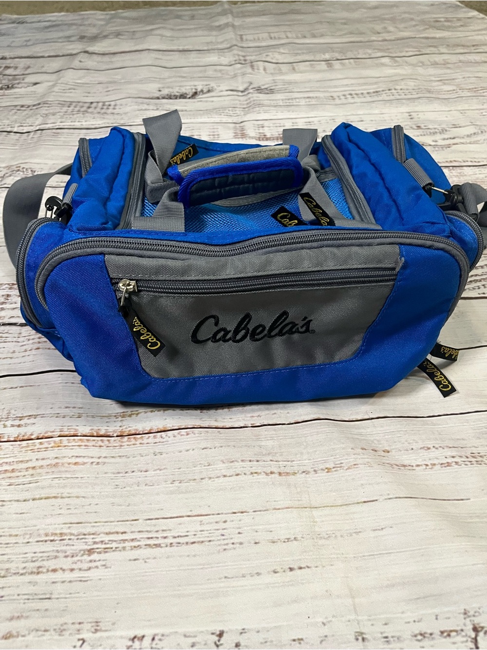 Cabela's Catch All Gear Small Bag
Hunting Fishing Range Duffel
Luggage Blue